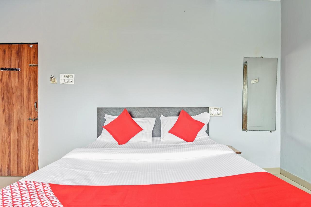 Oyo Hotel Samarth Lodge Solapur Εξωτερικό φωτογραφία